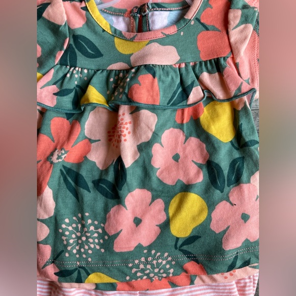 Baby 3 Piece Floral Outfit Set  0-3Months NWOT - Picture 4 of 6